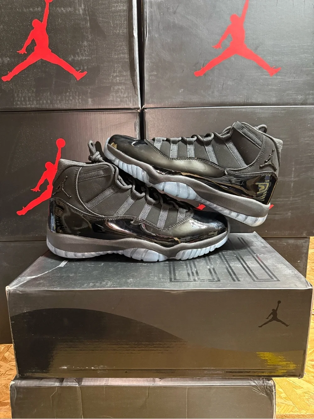 Air Jordan 11 Cap and Gown- Black